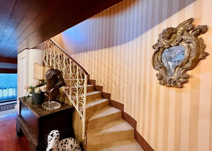 公寓 House Of Angels - In The Heart Of *